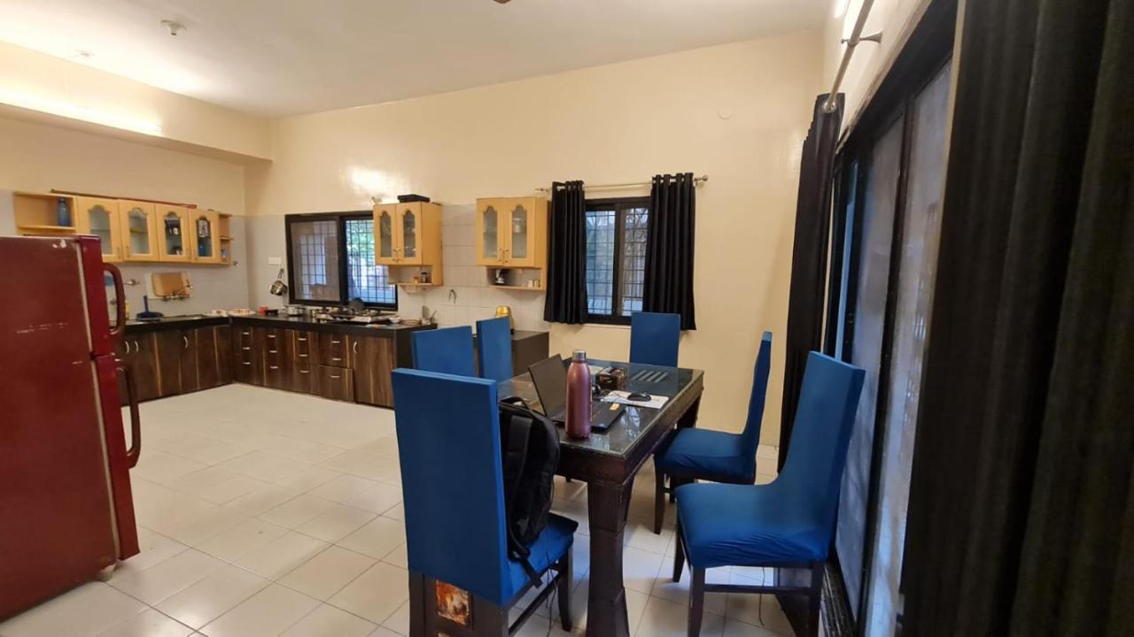 Rostel Backpackers Hostel 浦那 外观 照片