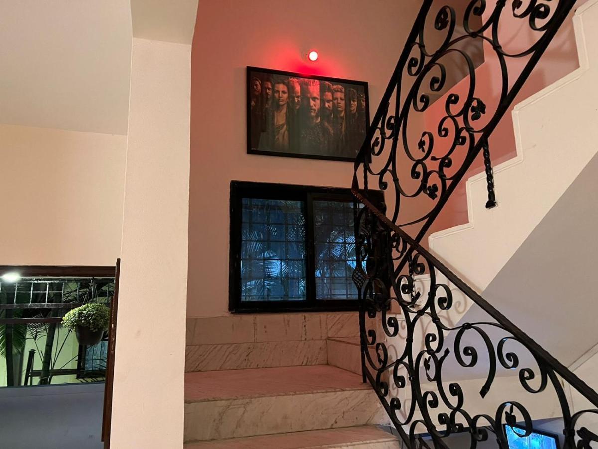 Rostel Backpackers Hostel 浦那 外观 照片