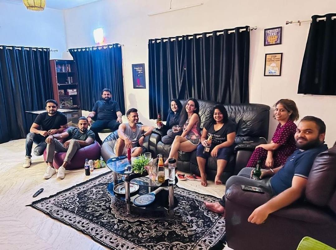 Rostel Backpackers Hostel 浦那 外观 照片