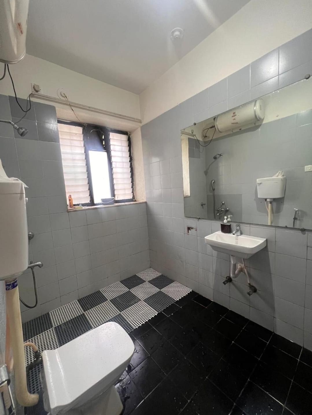 Rostel Backpackers Hostel 浦那 外观 照片