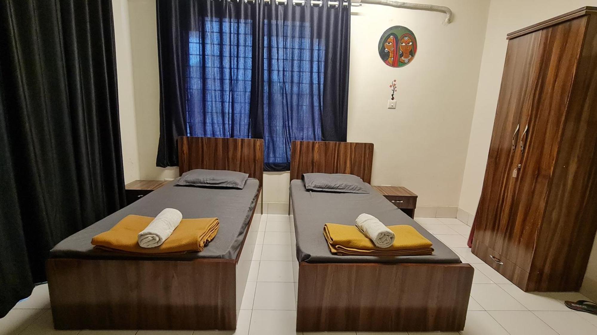 Rostel Backpackers Hostel 浦那 外观 照片