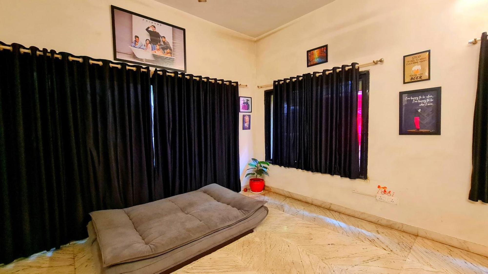 Rostel Backpackers Hostel 浦那 外观 照片