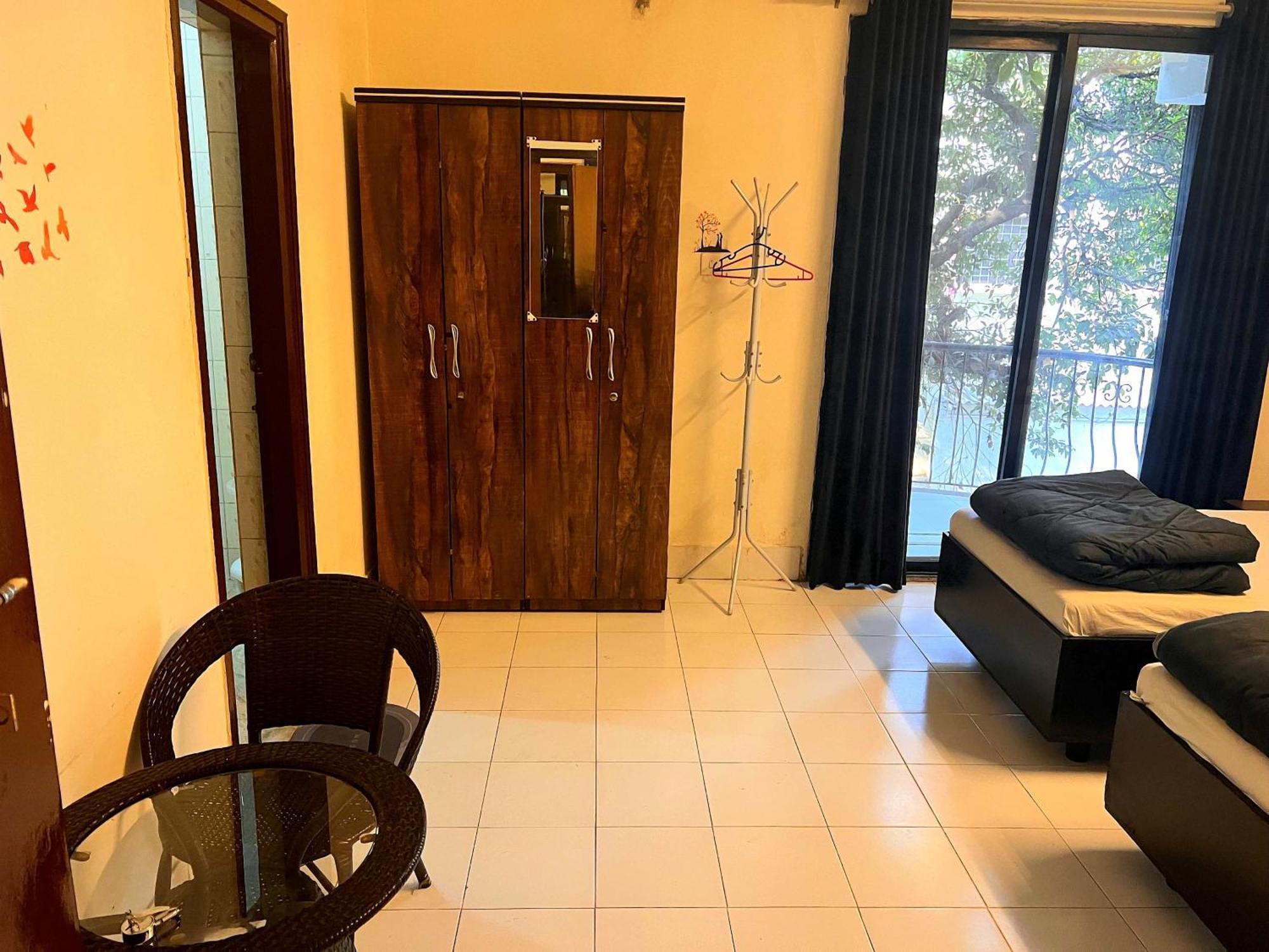 Rostel Backpackers Hostel 浦那 外观 照片